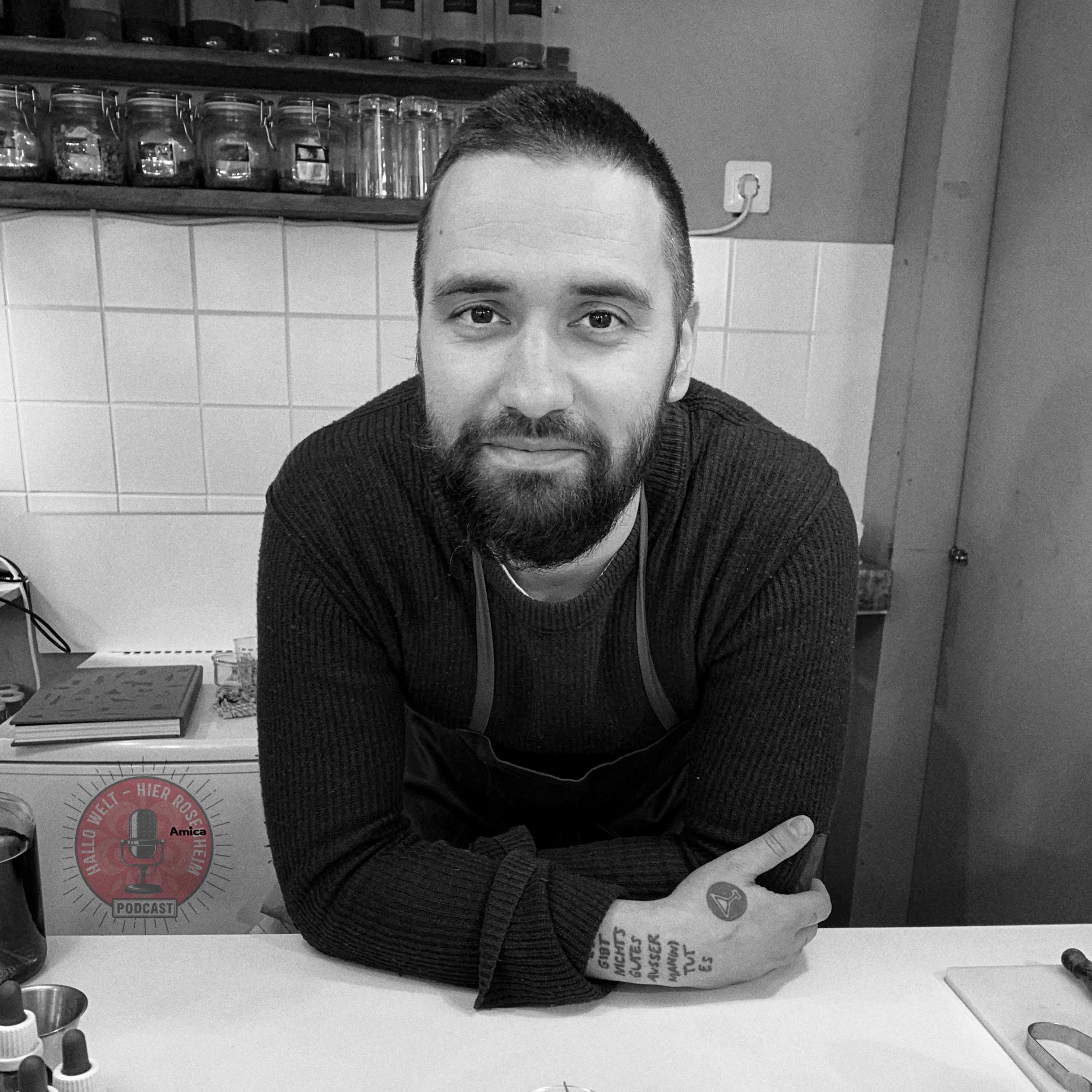 Abdul Iqbal - Barkeeper